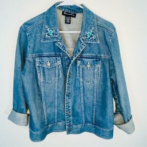 Denim & Co M Jacket with floral embroidered collar